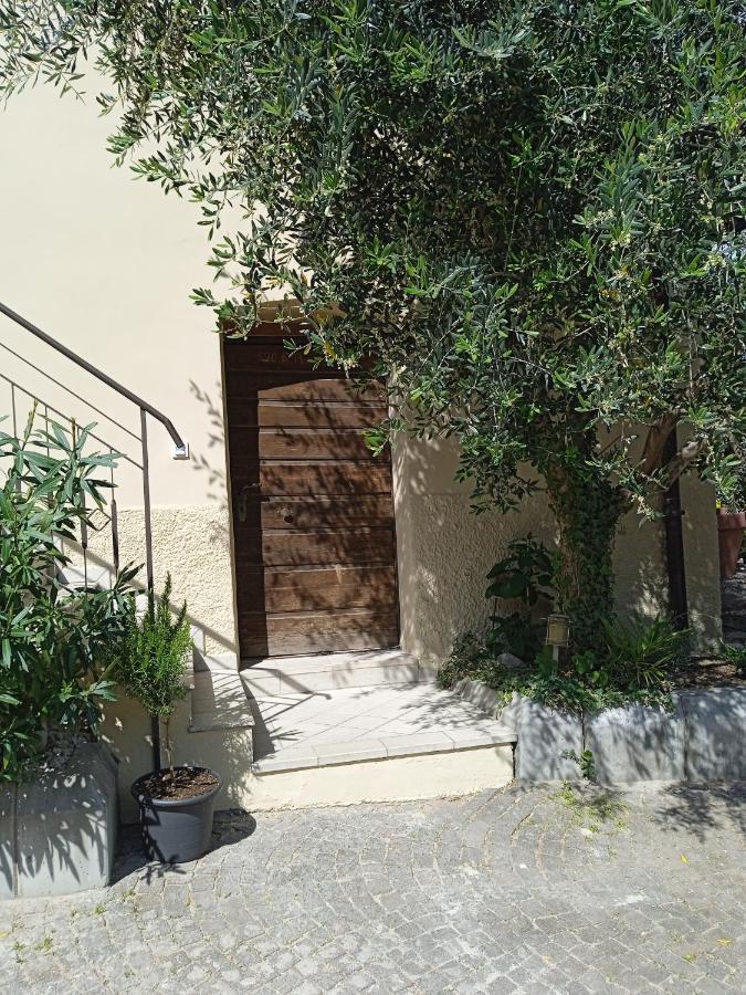 Appartments Das Hubertus Termeno Bagian luar foto
